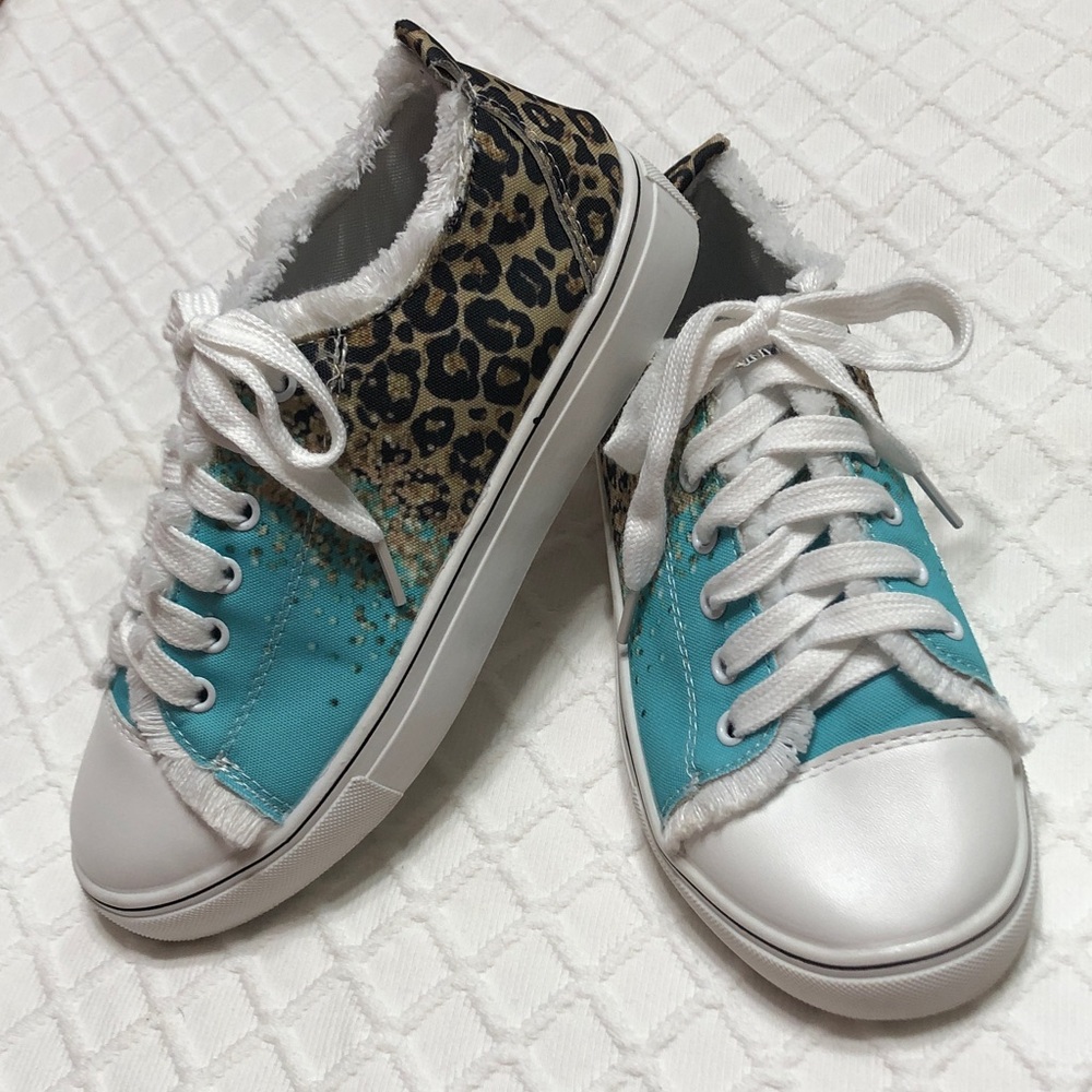 Leopard and Turquoise Women's Sneakers Size 5.5M/36
